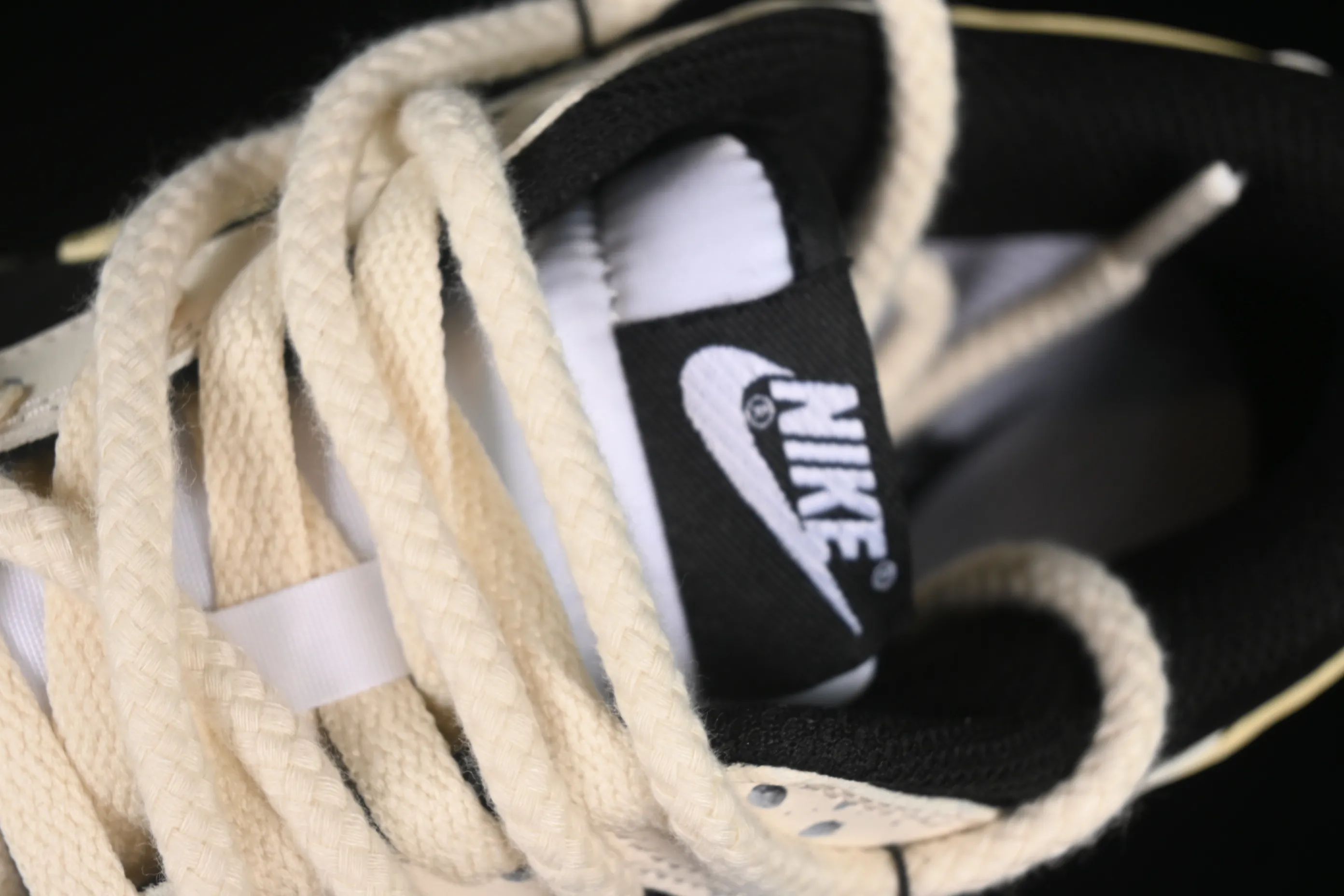 All Categories Nk SB Dunk Series Nk SB Dunk Low Low-top sneakers Nike Dunk Low "Tms Cny" Red Panda Cheese Dopamine Splashed old low-top casual sneakers DD1391-100